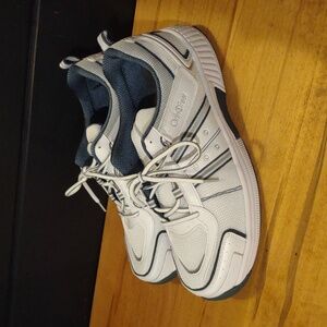 Orthofeet Mens 13M Monterey Bay White Blue Tie-less Sneaker